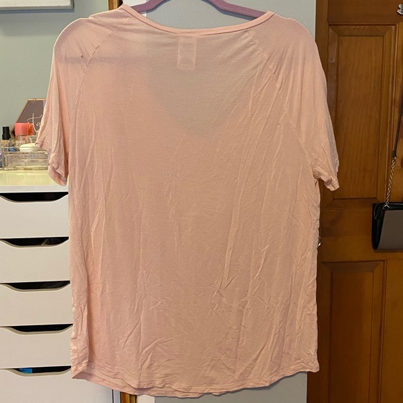 Pink v neck t shirt - Picture 4 of 5